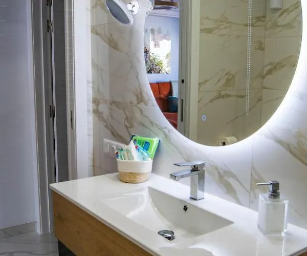 Apartment Parque Santiago I Stunning Brand New 2 Bedroom Playa De Americas